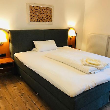 Landhotel Und Gasthof Hirsch Huettenreute Hosskirch ภายนอก รูปภาพ