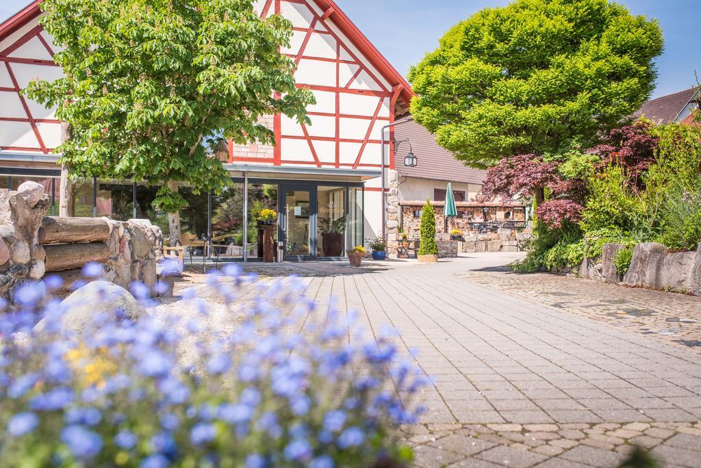 Landhotel Und Gasthof Hirsch Huettenreute Hosskirch ภายนอก รูปภาพ