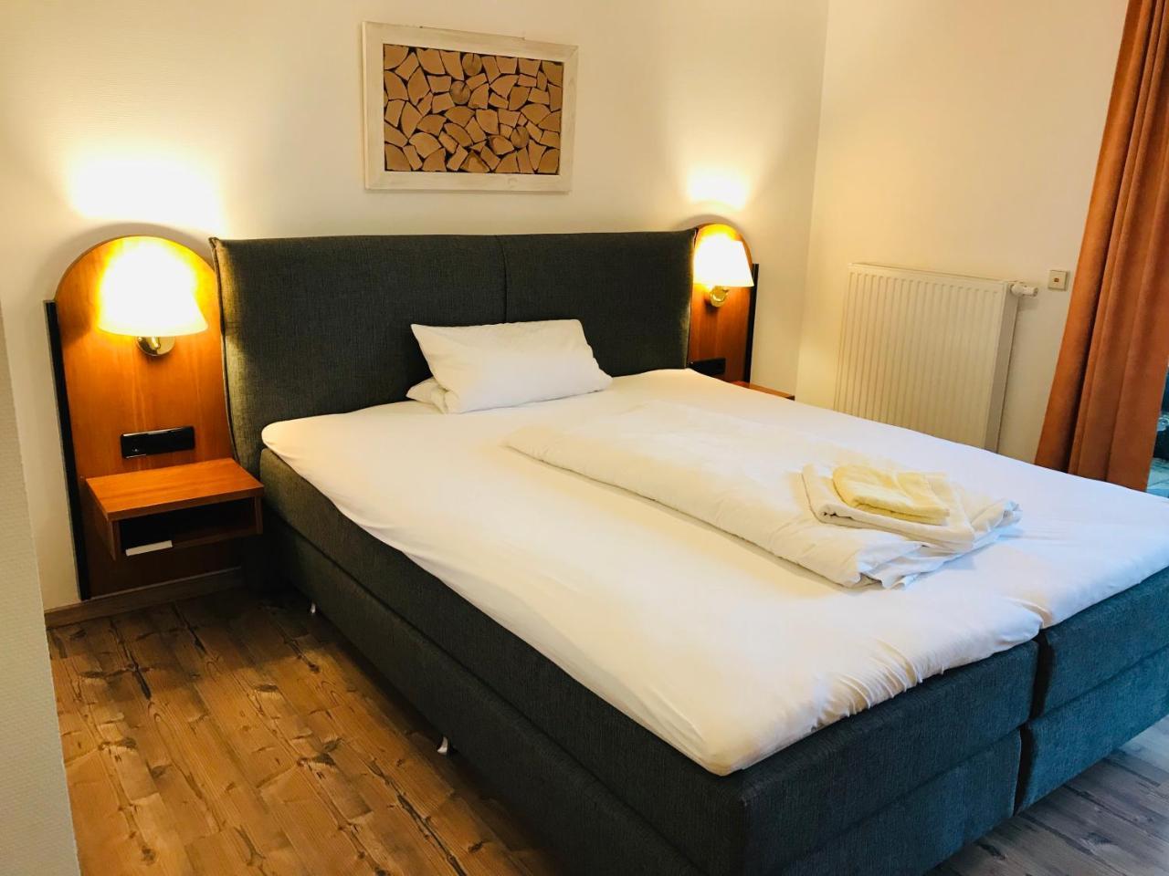 Landhotel Und Gasthof Hirsch Huettenreute Hosskirch ภายนอก รูปภาพ